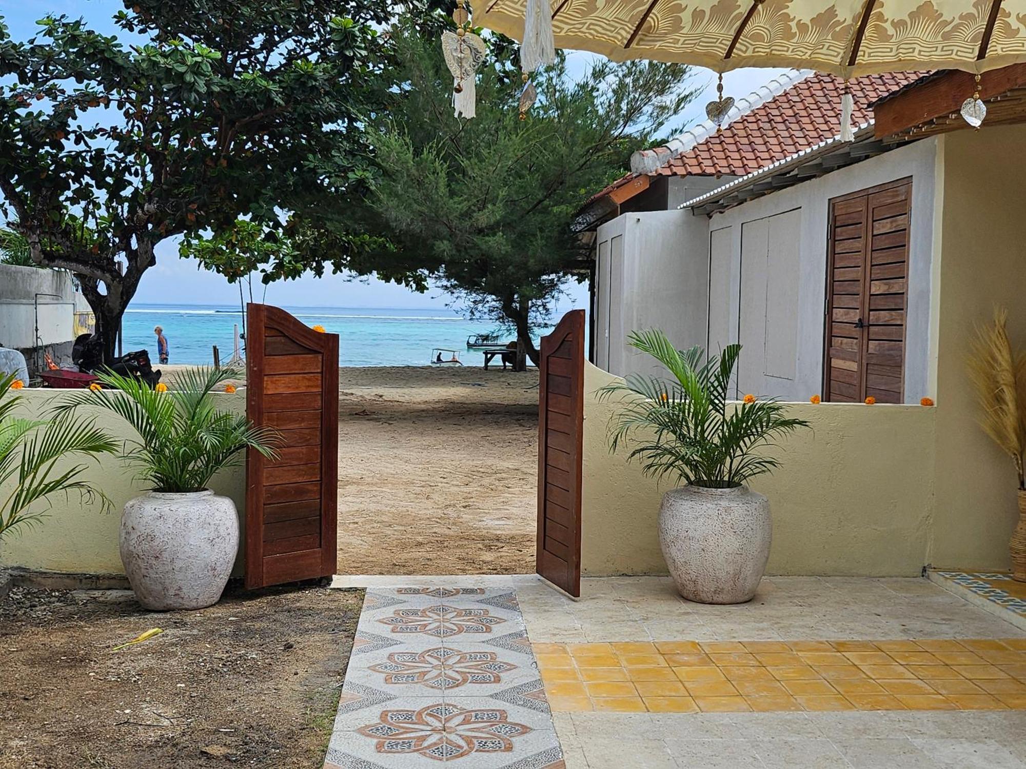 Hotel United Colors Of Lembongan Nusa Lembongan Exterior foto