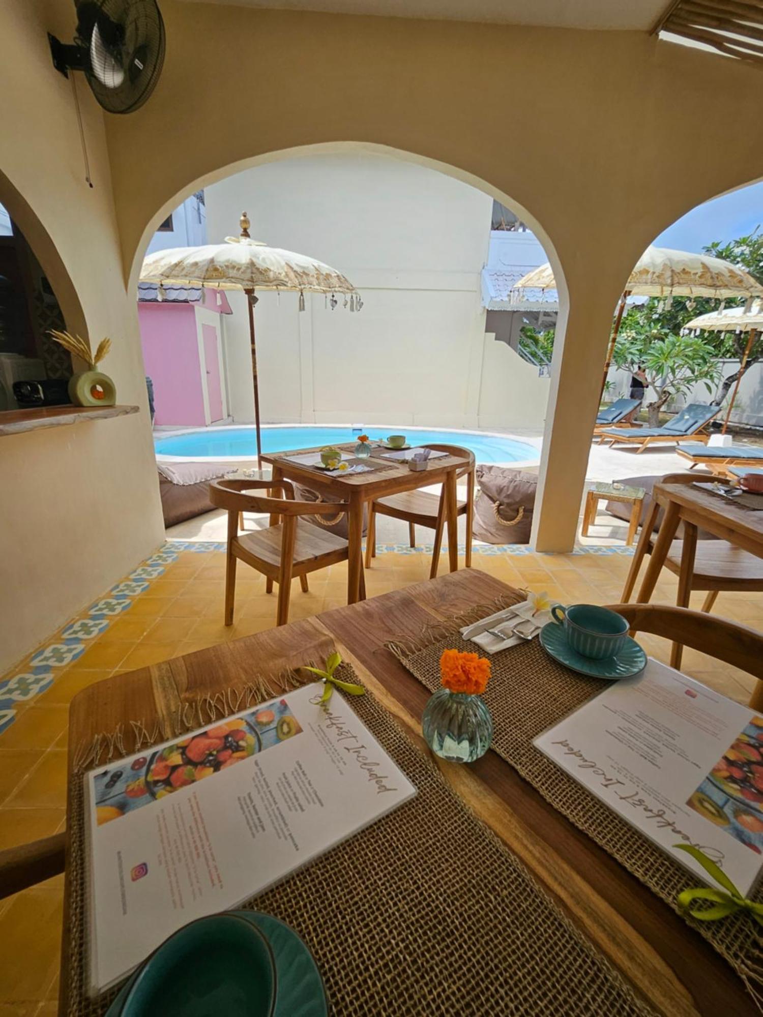 Hotel United Colors Of Lembongan Nusa Lembongan Exterior foto